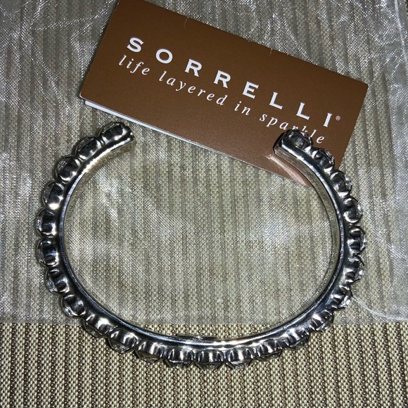 Sorrelli cuff bracelet - Picture 2 of 6